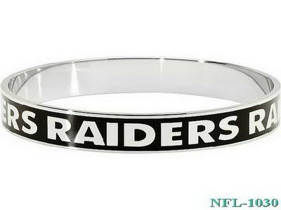 LogoArt Oakland Raiders OPENING 2.75 Inch WITH WIDTH OF .5 Inch Enamel Team Bracelet