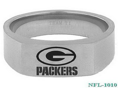 Team Titanium Green Bay Packers 10mm Signet Ring