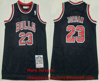 Youth Chicago Bulls #6 Michael Jordan 1997-98 Black Hardwood Classics Soul Swingman Throwback Jersey